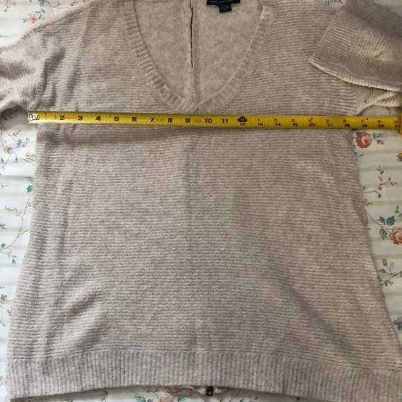 American  Eagle Sweater - Picture 4 of 4